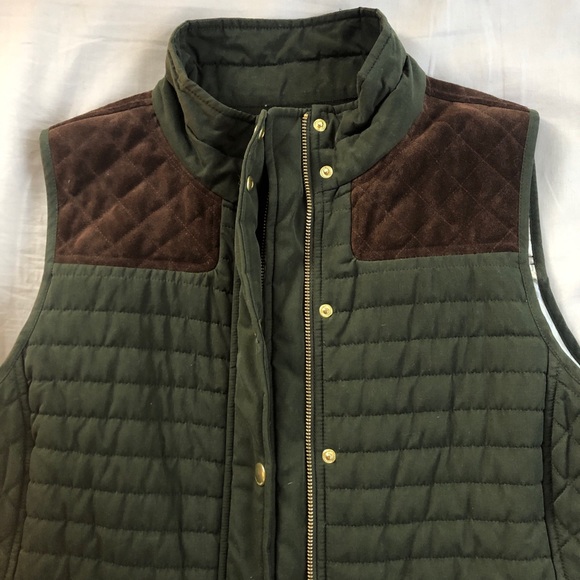Green and brown suede Vineyard Vines quilted vest - Picture 3 of 6